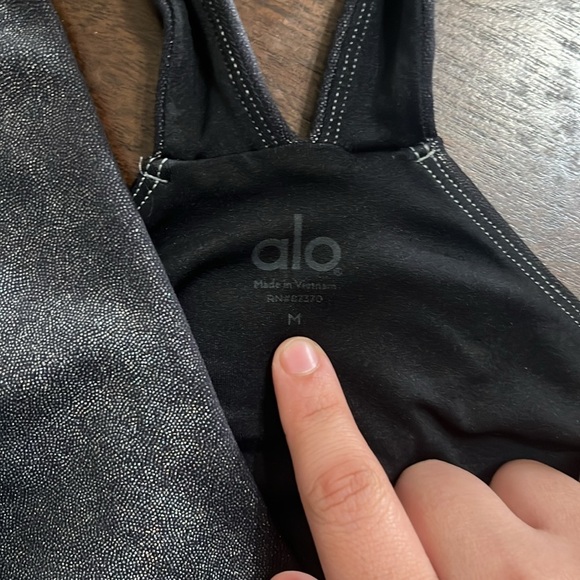 Alo top - Picture 7 of 8